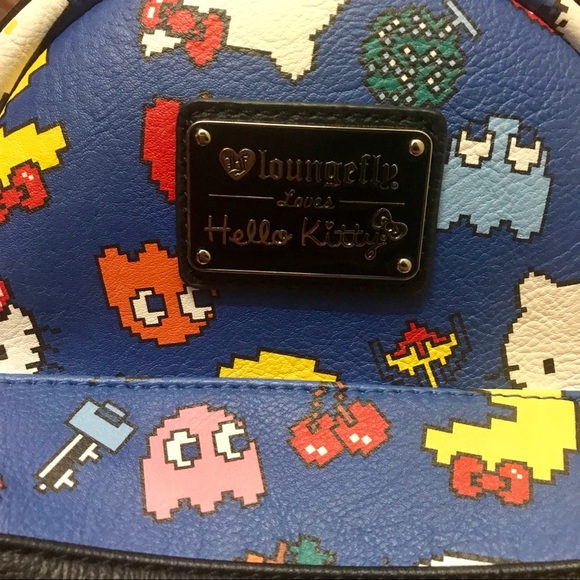 SOLD - Loungefly Hello Kitty Mini Backpack - Picture 4 of 4